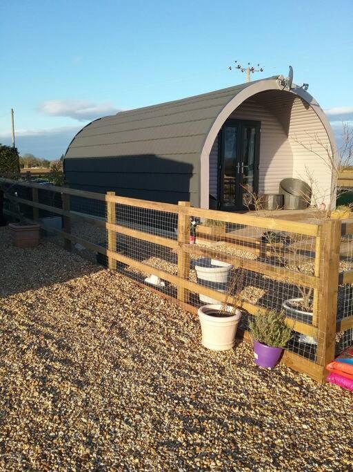 Heated Supersize Glamping Pod With Ensuite Bathroom, Wilburton, Nr Ely, Cambs מראה חיצוני תמונה