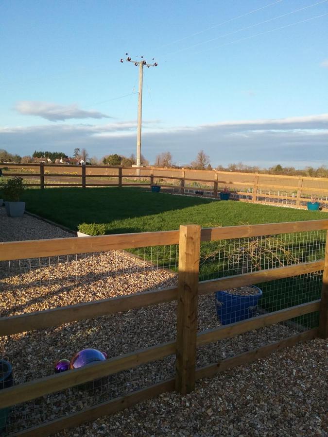 Heated Supersize Glamping Pod With Ensuite Bathroom, Wilburton, Nr Ely, Cambs מראה חיצוני תמונה